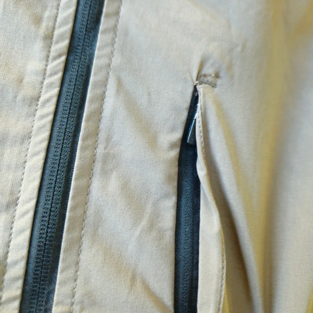 LEG3ND Tan Full Zip Performance Jacket Sz L Packable Windbreaker Running Stretch